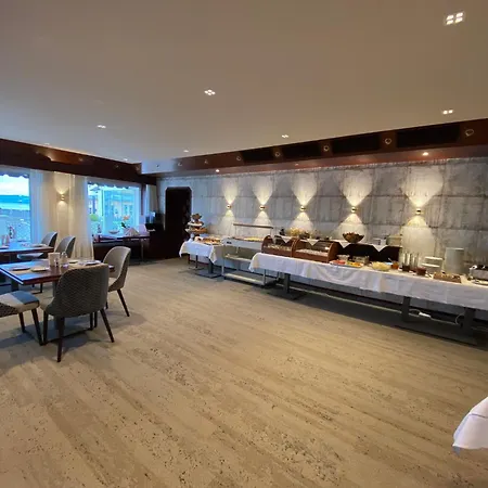 Hotel Akzent Löwen 4*